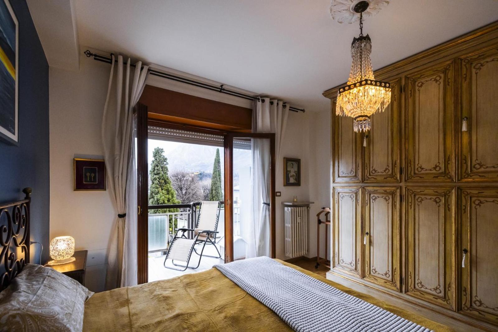 레코 Big Deluxe Apts Italian Style Lake&Terrace 아파트 외부 사진